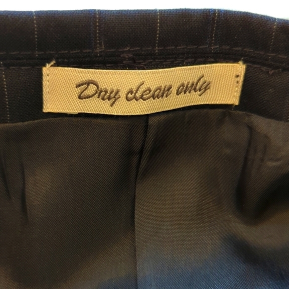 VaBene Suit, 3 Piece, Pin Striped - Picture 4 of 9